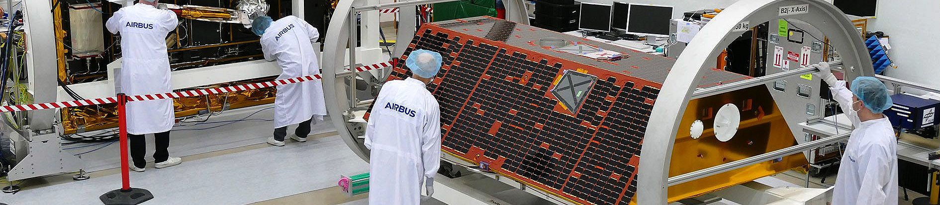 Testraum für Satelliten während des Baus