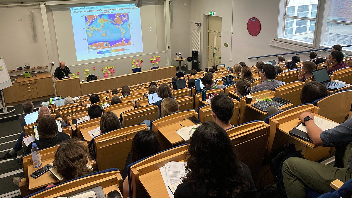 Hörsaal Blick auf Vortrag