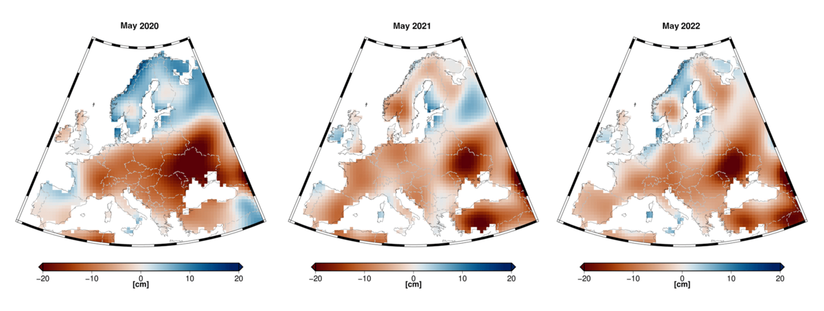 3 maps of Europe showing the drought in red